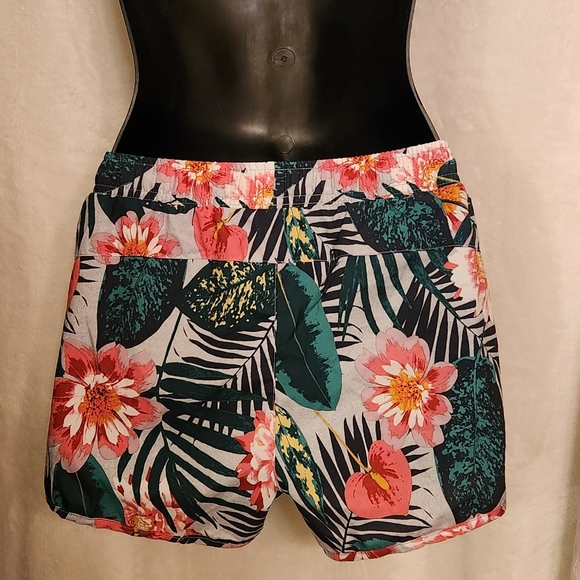 Old Navy Active Hawaiian Go-Dry Running Shorts Size XS - Picture 14 of 16